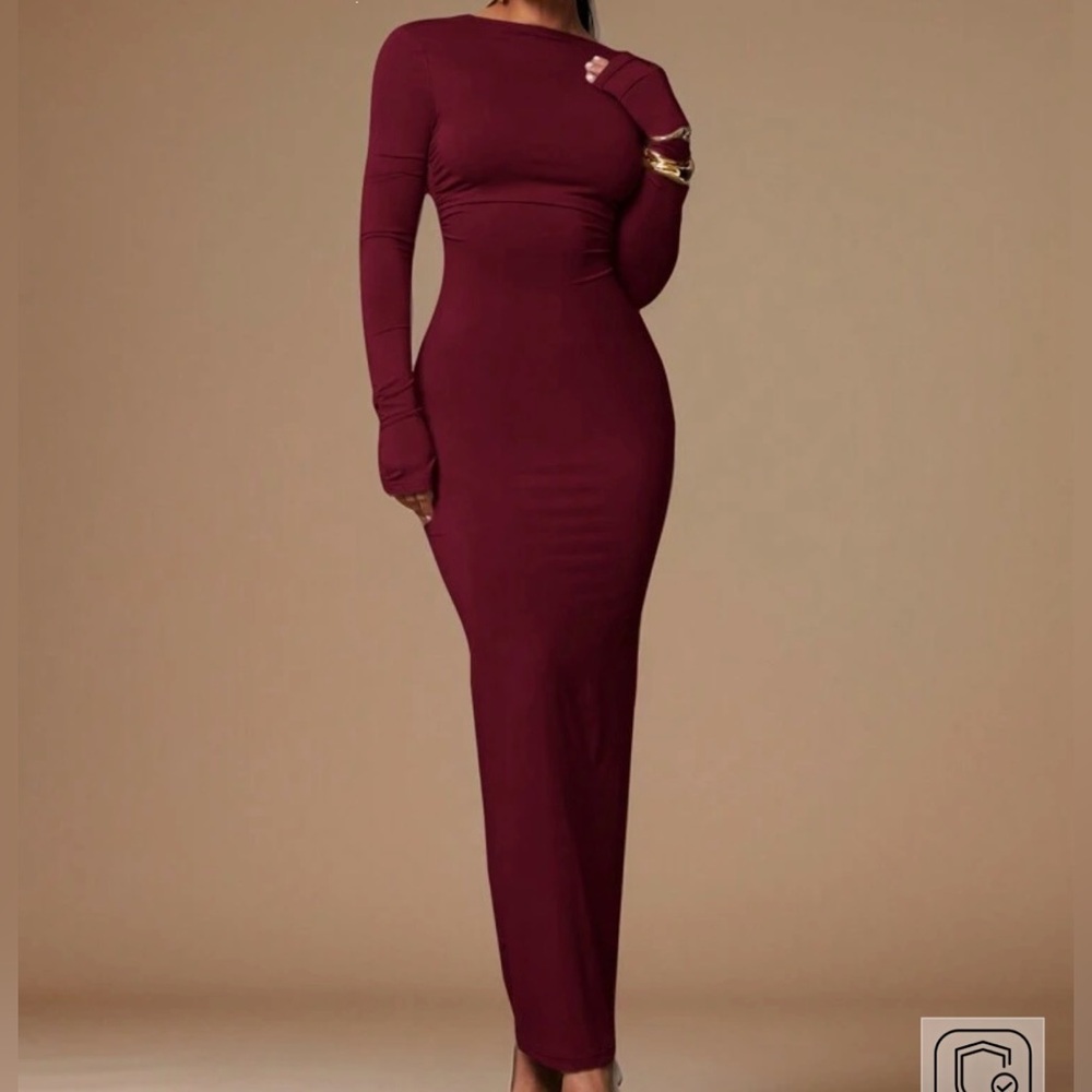 Elegant Burgundy Long Sleeve Dress